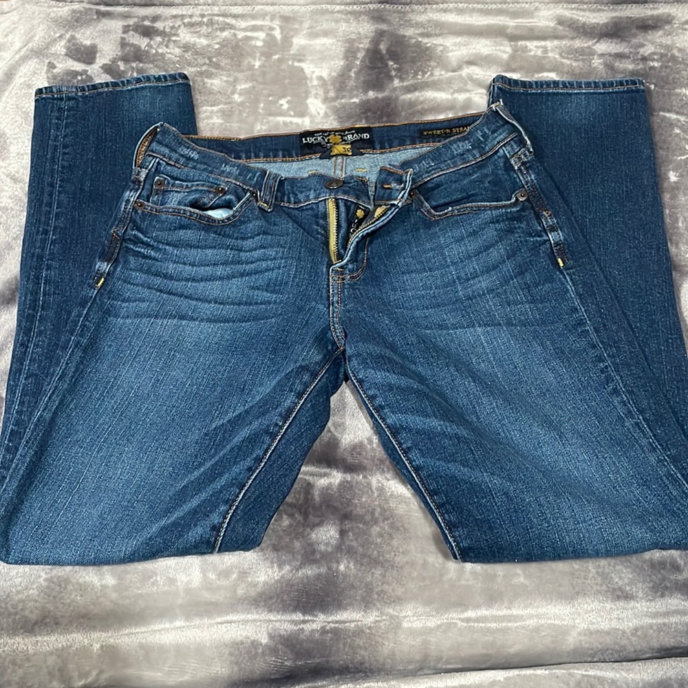 Lucky Brand Women’s size 2/26 used jeans straight leg